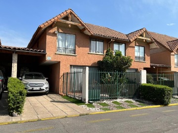 Casa en venta en Perpetua freire entre geronimo de alderete y santa julia, La Florida - 3 dormitorios, 3 baños