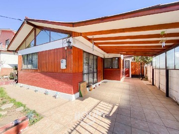 Casa en venta en Almirante Wilson, Quilpué - 3 dormitorios, 1 baño