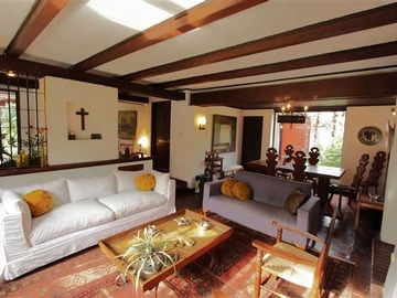 Casa en venta en Metro Los Dominicos // Casa con gran terreno (149169), Las Condes - 4 dormitorios, 3 baños