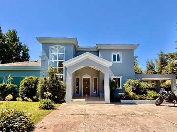 Venta / Casa / Colina