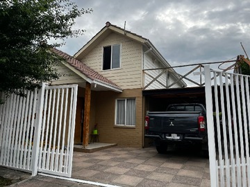 Casa en venta en Propiedad a la Venta en el Clavel Poniente Larapinta 1ra Etapa - 4 dormitorios, 2 baños