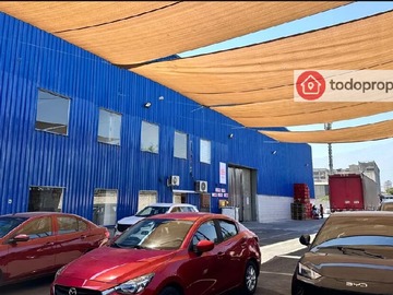 Bodega en arriendo mensual en El Pinar 250, San Joaquín - 8 dormitorios, 8 baños