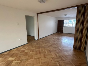 Departamento en venta en Agustinas 2190, Santiago - 3 dormitorios, 2 baños