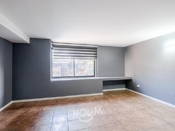 Casa en arriendo mensual en Avenida Américo Vespucio, Maipú - 6 dormitorios, 4 baños