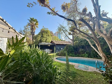 Casa en venta en Solida y remodelada costado estadio español (172673), Las Condes - 5 dormitorios, 4 baños