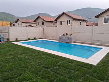 Casa en venta en Condominio Valle Laguna, Colina - 3 dormitorios, 3 baños