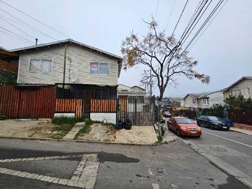 Casa en venta en Venta casa con loft curauma (177133), Valparaíso - 3 dormitorios, 2 baños