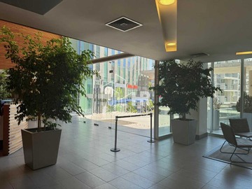 Oficina en venta en Con execlente conectividad (8329), Lo Barnechea - 1 baño
