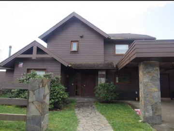 Casa en venta en Valdivia, Valdivia - 3 dormitorios, 3 baños