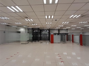 Local Comercial en arriendo mensual en Av. Vicuña Mackenna - Av Matta, Santiago - 5 baños