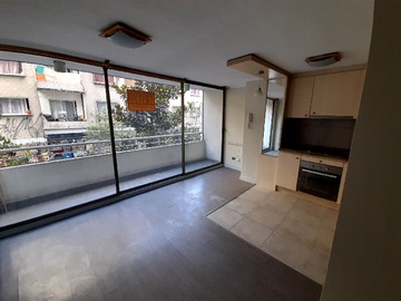 Departamento en venta en Hermanos Amunátegui 695, Santiago - 2 dormitorios, 2 baños