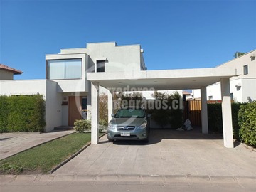 Venta / Casa / Colina