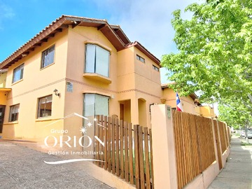 Casa en arriendo mensual en En la Serena - 4 dormitorios, 3 baños