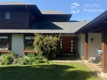 Casa en venta en Camino Villarrica Pedregoso, Villarrica - 4 dormitorios, 3 baños