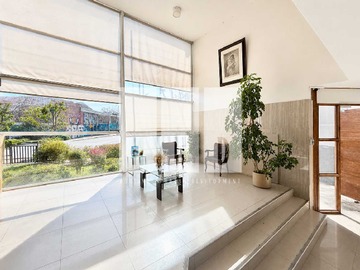 Estacionamiento en arriendo mensual en Excelentestacionamiento con excelente ubicación! (179084), Santiago - 1 dormitorio, 1 baño