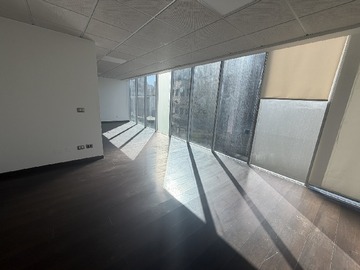 Oficina en arriendo mensual en Barros Borgoño 160, Providencia - 2 baños
