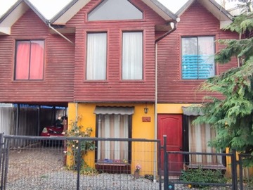 Casa en venta en Población prat, Coyhaique - 4 dormitorios, 2 baños