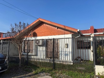 Arriendo Mensual / Casa / Linares