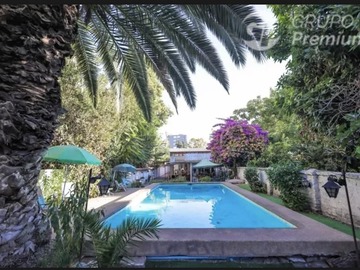 Casa en venta en Hermosa casa a la venta, con una linda historia, La Cisterna - 4 dormitorios, 3 baños