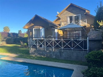 Casa en venta en Santo Domingo, Santo Domingo - 3 dormitorios, 3 baños