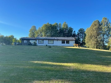 Casa en venta en sector ancacomoe camino a Lanco, Panguipulli - 3 dormitorios, 8 baños