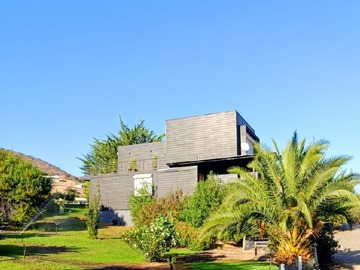 Casa en venta en Los maquis, Curacaví - 4 dormitorios, 3 baños
