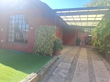 Casa en venta en Hermanos Neut Latour - Cómoda casa (164473), Las Condes - 4 dormitorios, 3 baños