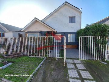 Casa en venta en Casa Dos Pisos Aislada, 4 Dormitorios, 2 Baños, Lampa - 4 dormitorios, 2 baños