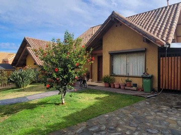 Casa en venta en Las tinajas, La Florida - 4 dormitorios, 3 baños