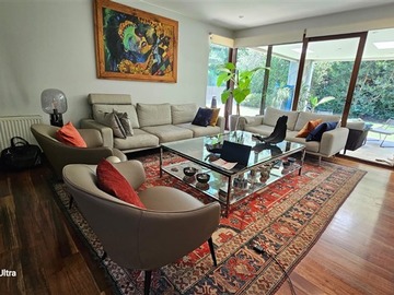 Casa en venta en Charles Hamilton 13700, Las Condes - 5 dormitorios, 5 baños