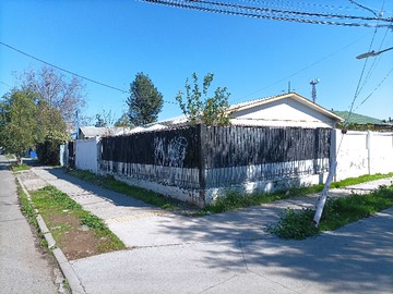 Casa en venta en Los Halcones. Av. Macul. El Libano (180119), Macul - 3 dormitorios, 2 baños