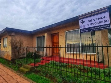 Casa en venta en casa de esquina en Av. Pedro de Valdivia, con calle lota, Temuco - 4 dormitorios