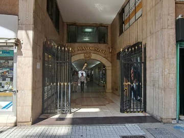 Local Comercial en arriendo mensual en Obispo Villarroel - Amplio Local Comercial (84856), Santiago - 4 baños