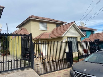 Casa en venta en Condominio flor del monte, Puente Alto - 2 dormitorios, 2 baños