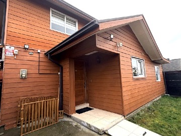 Casa en arriendo mensual en santuario de la laguna, Puerto Montt - 3 dormitorios, 2 baños