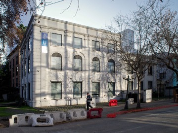 Oficina en arriendo mensual en Avenida Andrés Bello 2365, Providencia, Santiago Metropolitan Region 7500000, Chile, Providencia - 13 baños