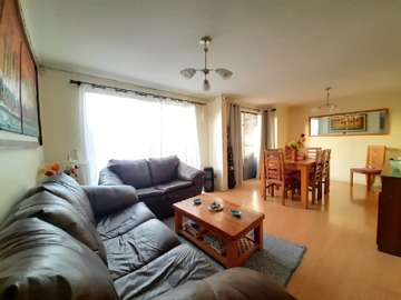 Casa en venta en Ciudad de los valles, Pudahuel - 4 dormitorios, 3 baños