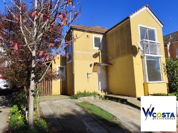 Casa en arriendo mensual en Pasaje versalles n° 40, placilla de peñuelas, curauma, Valparaíso - 3 dormitorios, 3 baños
