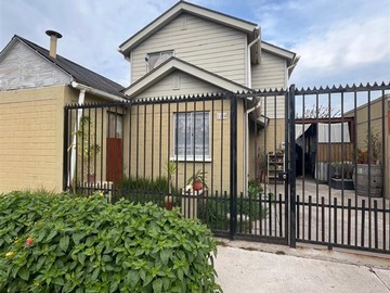 Casa en venta en Barrio residencial Cumbres de Buin II, Buin - 4 dormitorios, 3 baños