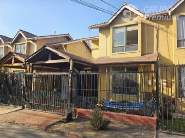 Casa en venta en Linda casa en condominio mayor tranquilidad para toda tu familia, Quilicura - 3 dormitorios, 2 baños