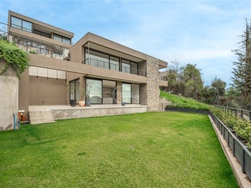 Casa en venta en Camino La laguna, Lo Barnechea - 3 dormitorios, 2 baños