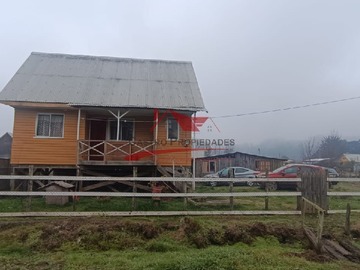 Casa en venta en Casa de Dos Pisos, 5 Dormitorios, 1 Baño, Nehuentue. - 5 dormitorios, 1 baño