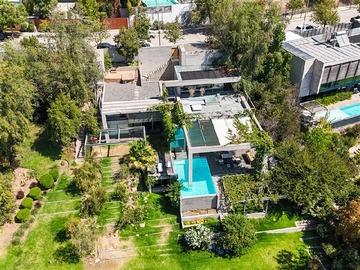 Casa en venta en Mirador los Dominicos, Las Condes - 7 dormitorios, 6 baños