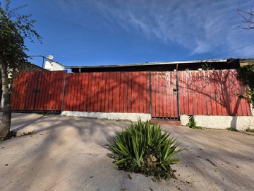 Casa en venta en Alacalufes 9169, Las Condes - 2 dormitorios, 1 baño