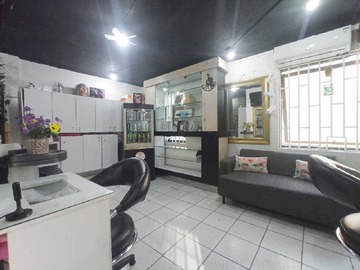 Local Comercial en arriendo mensual en Local en Planta Baja con Estacionamiento (163871), Las Condes - 1 baño