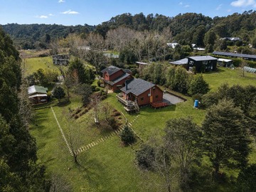 Casa en venta en Casa con 2 cabañas a la venta en Puerto Varas (180530), Puerto Varas - 4 dormitorios, 3 baños