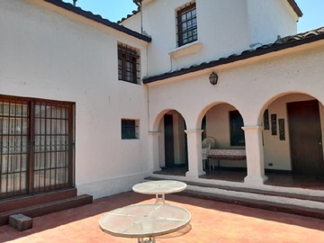 Casa en venta en Edo. Castillo velasco 581, Ñuñoa - 5 dormitorios, 4 baños
