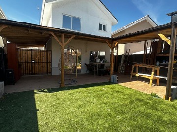 Casa en venta en Camino Bajos de Santa Cruz, Padre Hurtado - 3 dormitorios, 3 baños