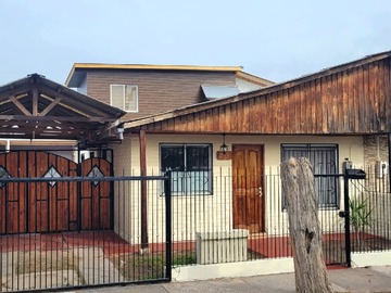 Casa en arriendo mensual en Primavera Sur, Isla de Maipo - 4 dormitorios, 2 baños