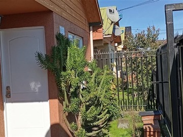 Casa en venta en Calle Rodrigo Fernández, San Pedro de la Paz - 3 dormitorios, 2 baños